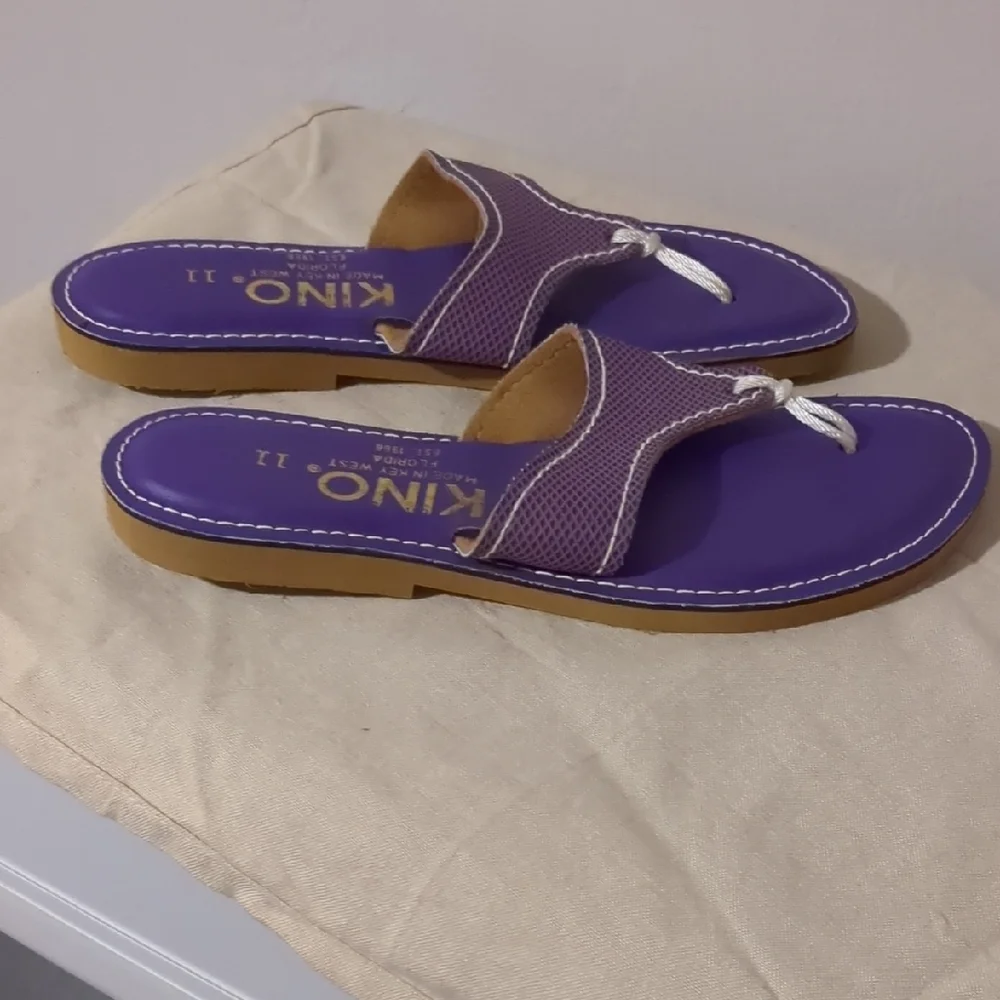 Kino Sandals Women’s Size 11 Purple Leather Flip Flop Thong Sandals Made in Key